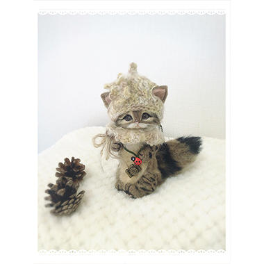 羊毛フェルト猫/どんぐり帽子のキジトラちゃん