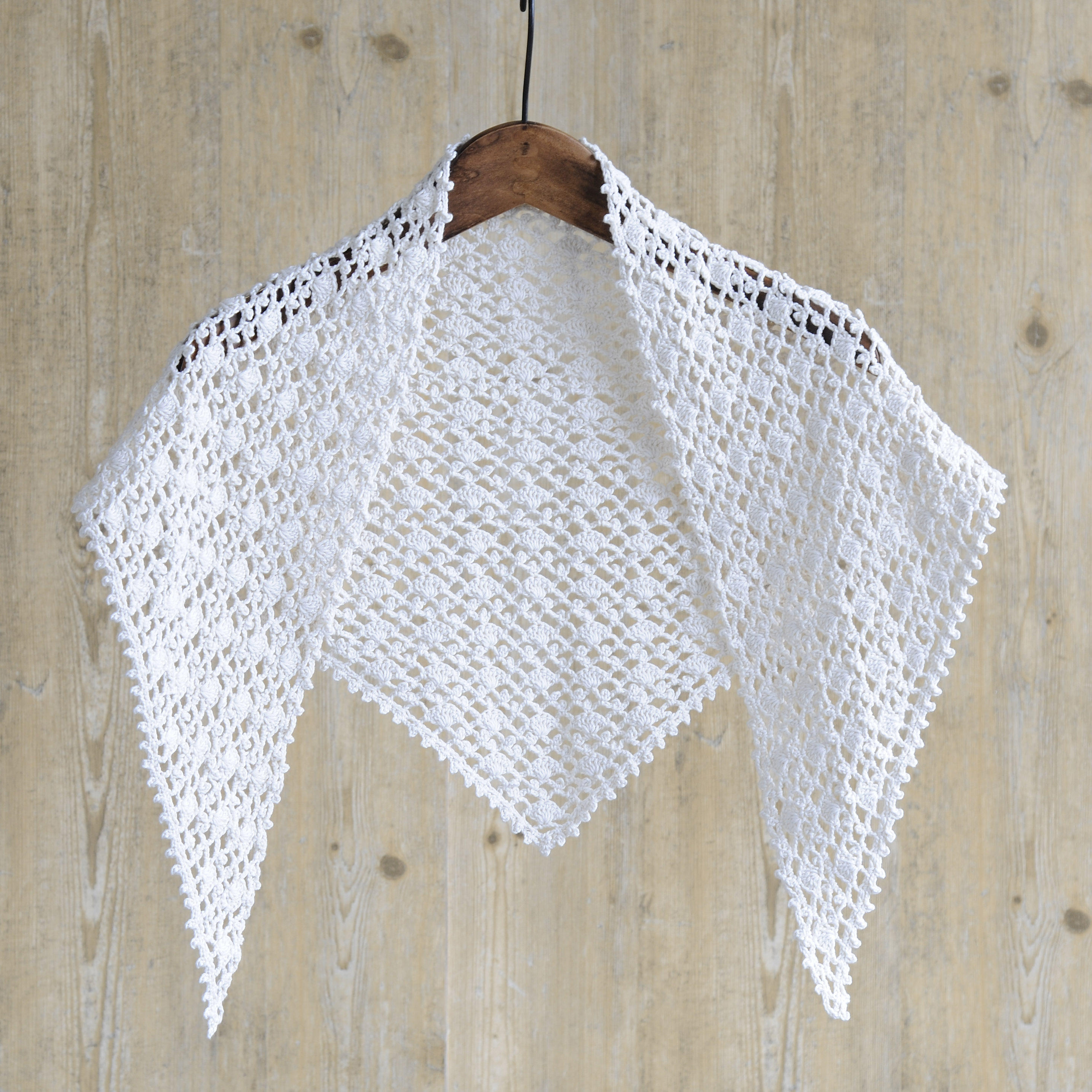 手編み三角ストール - ファッション小物